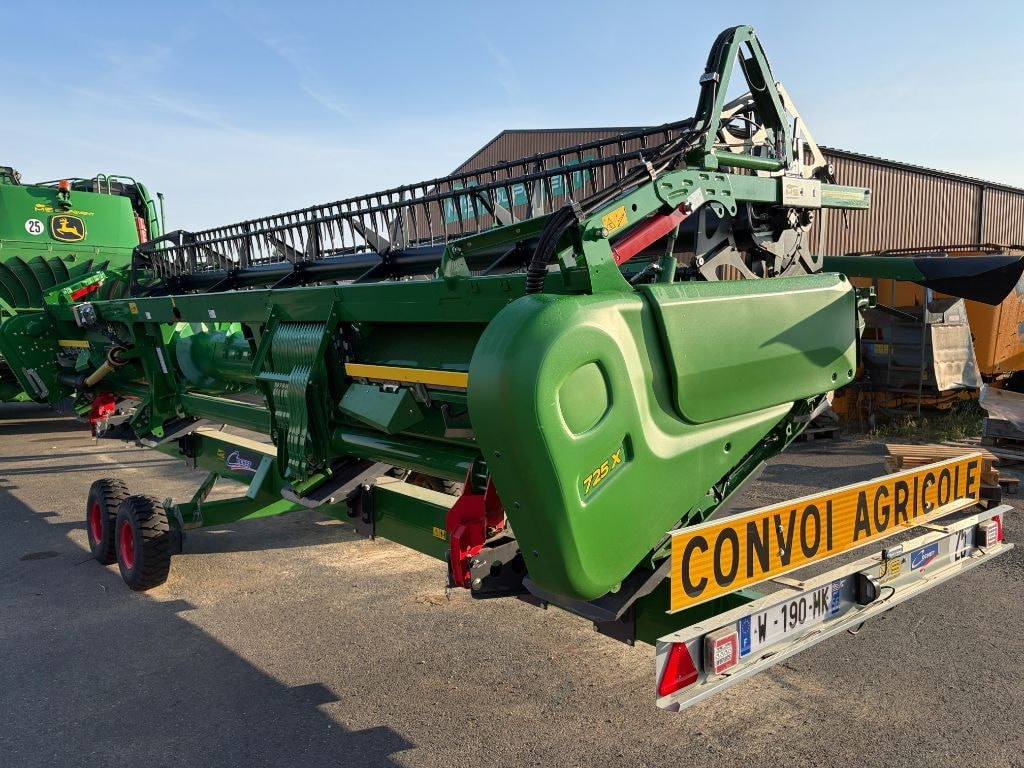Moissonneuse JOHN DEERE T660 HM - photo slide 16