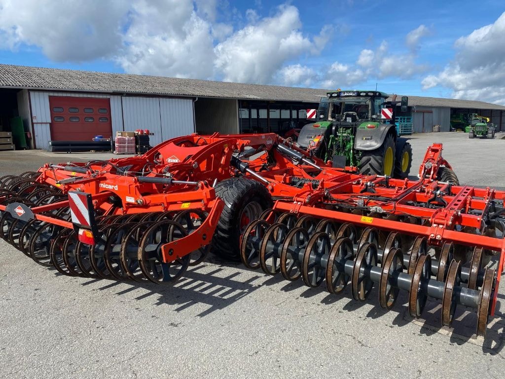 Dechaumeur KUHN Optimer XL 9000 - photo slide 7