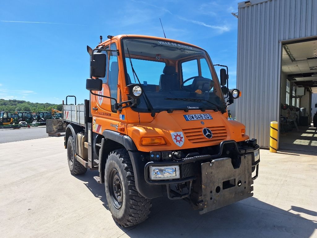 Divers Mercedes Unimog U300 - photo slide 4