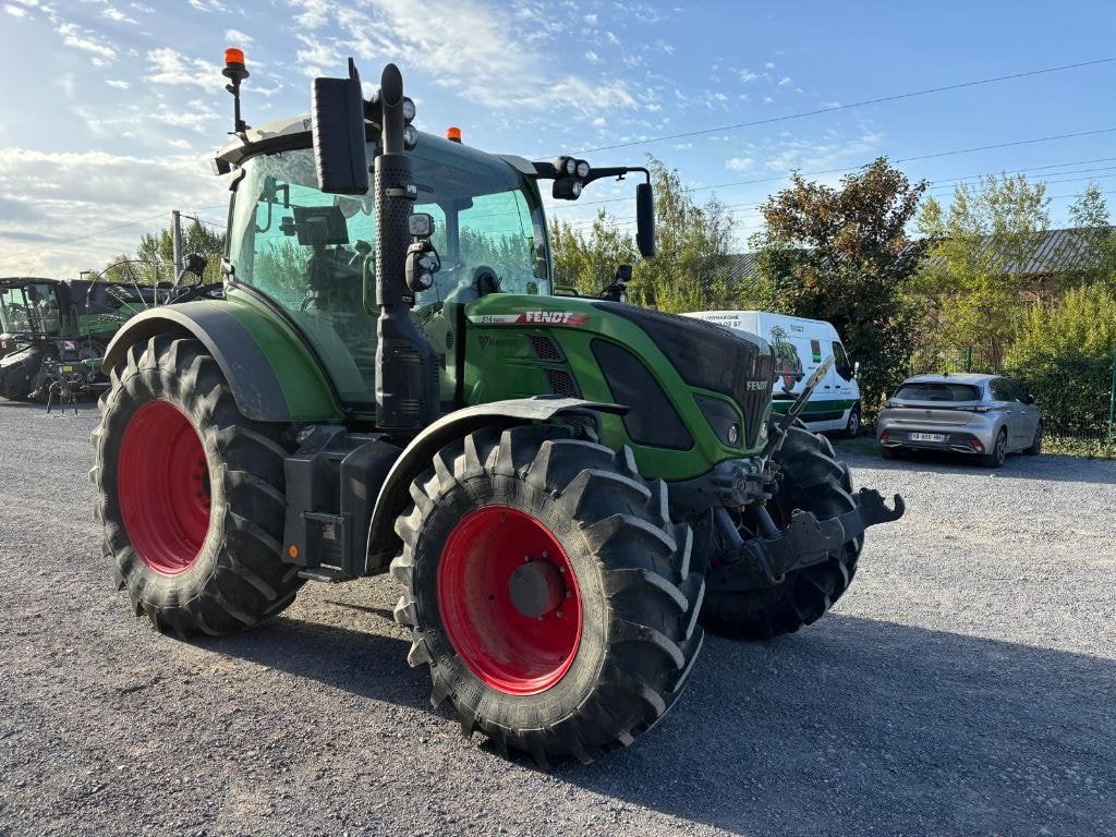 Tracteur FENDT 514 Power+ - photo slide 2