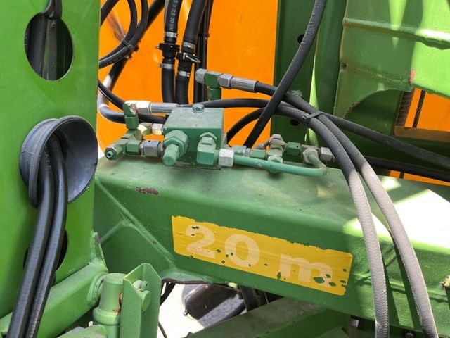 Pulverisateur AMAZONE Uf1200 - photo slide 9