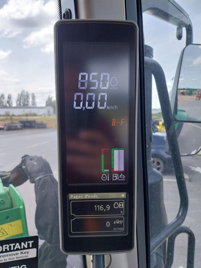 Tracteur JOHN DEERE 6120M - photo slide 9