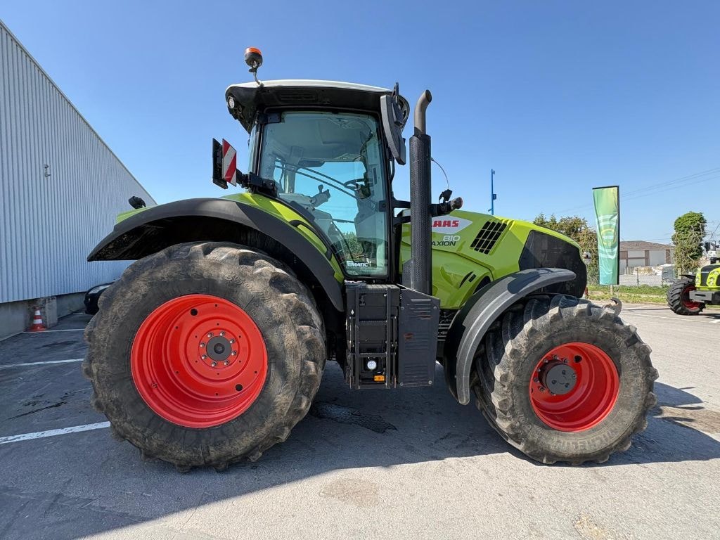 Tracteur CLAAS AXION 810 - photo slide 8