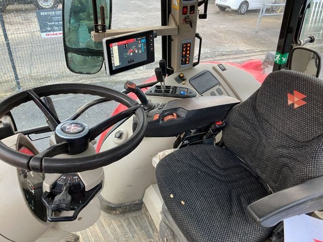 Tracteur chargeur MASSEY FERGUSON 6713S DYNA-6 EFFICIENT - photo slide 10