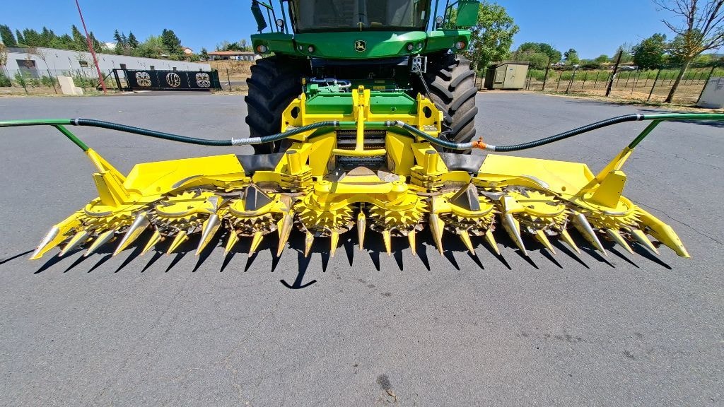 Ensileuse JOHN DEERE 8200 - photo slide 4