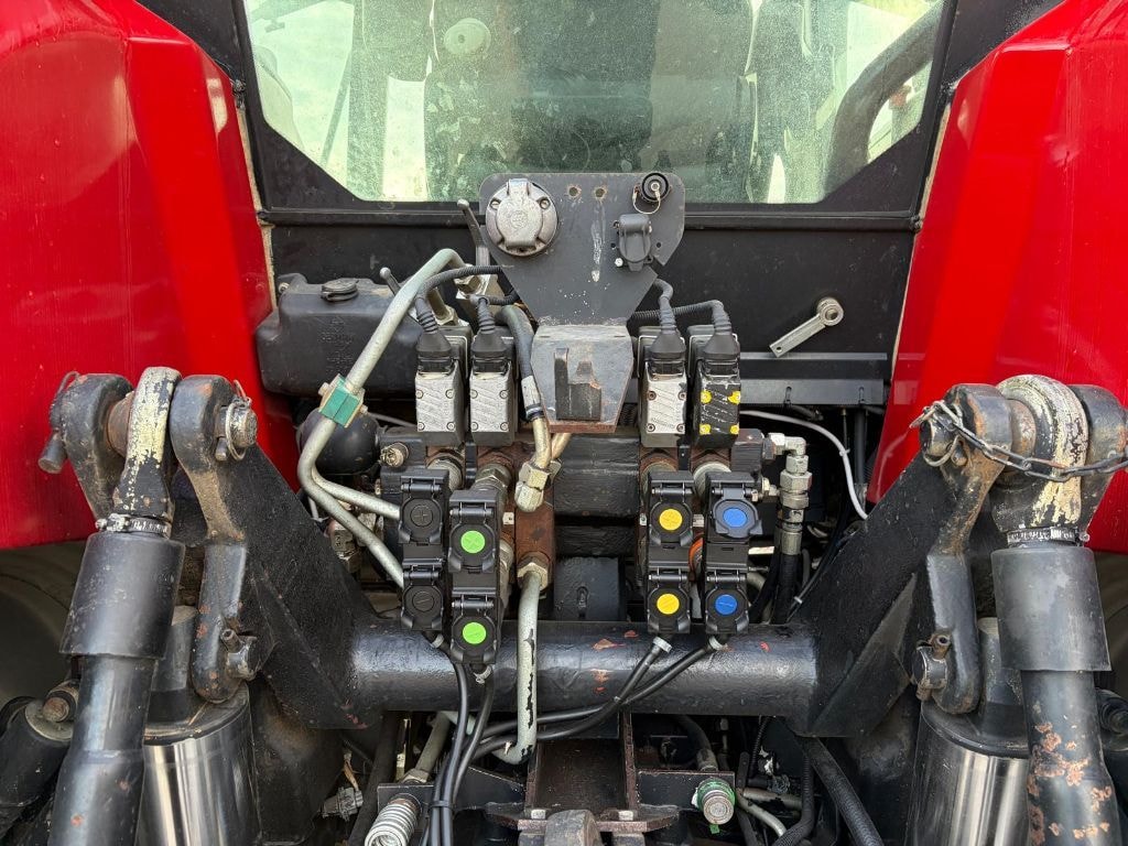 Tracteur CASE IH CVX 170 - photo slide 9