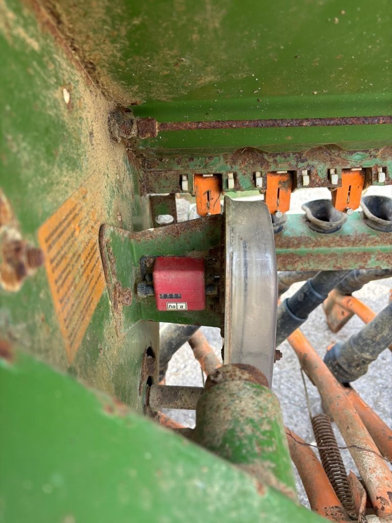 Semoir en ligne AMAZONE D8-30 Super - photo slide 15