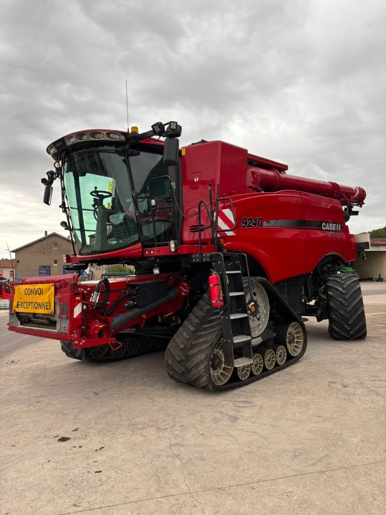 Moissonneuse CASE IH AXIAL-FLOW 9240 smart trax - photo slide 5