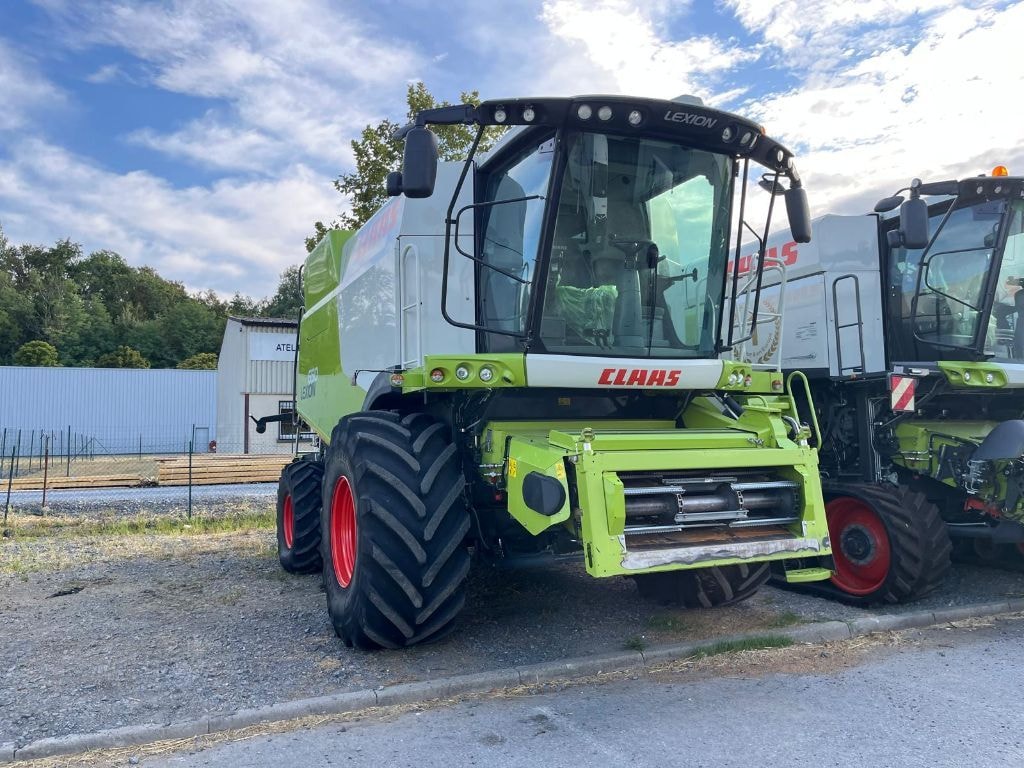 Moissonneuse CLAAS LEXION 650 - photo slide 1
