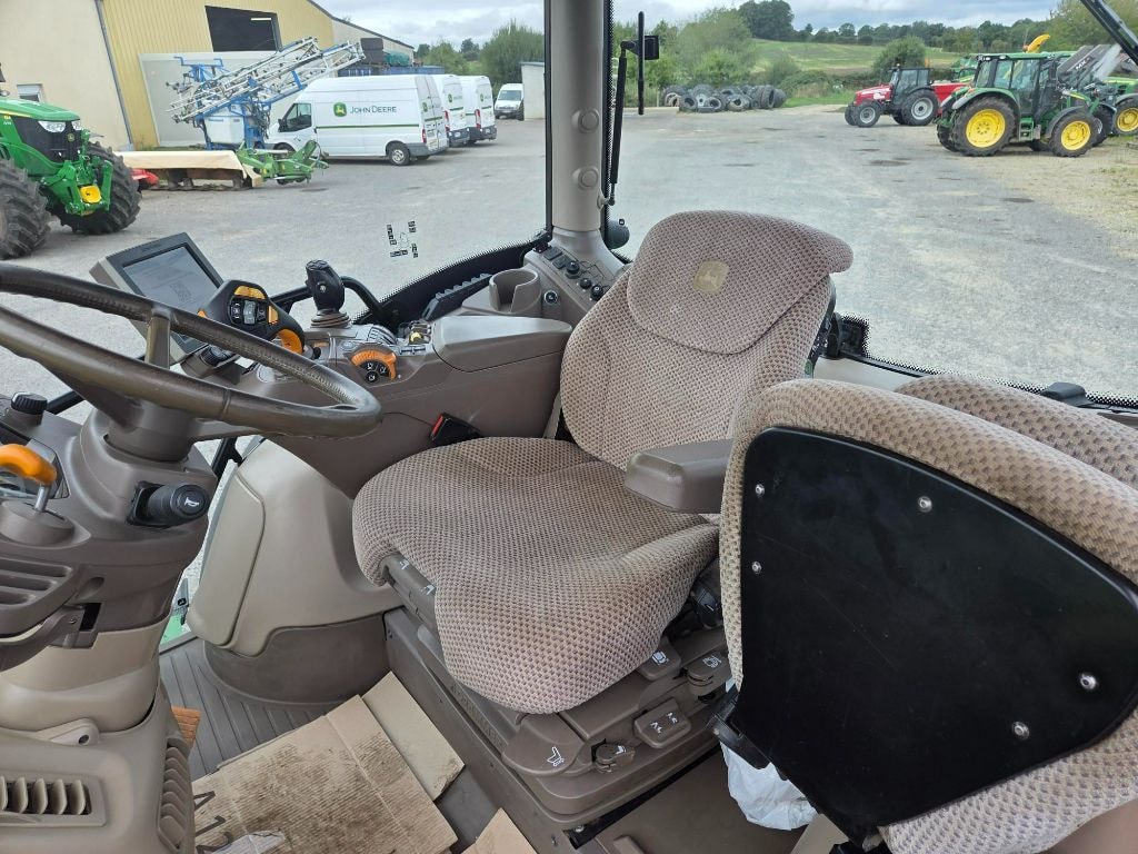 Tracteur chargeur JOHN DEERE 6130R - photo slide 3
