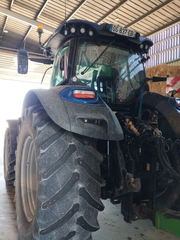 Tracteur NEW HOLLAND T7.275HD - photo slide 8