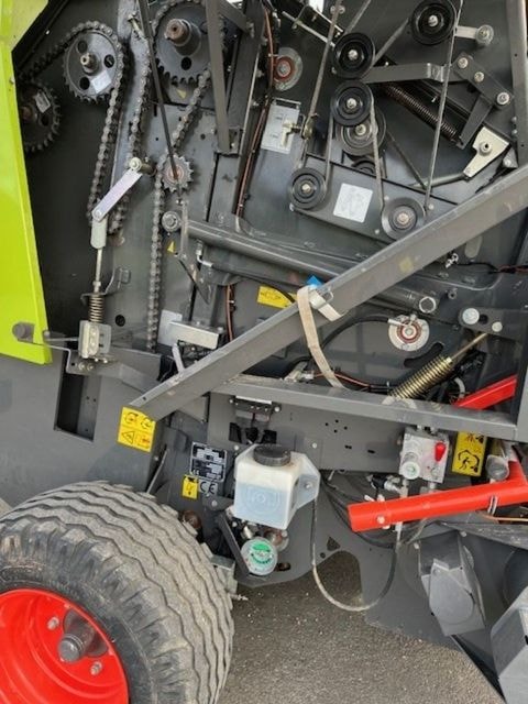 Presse balles rondes CLAAS Rollant 520 RF - photo slide 3