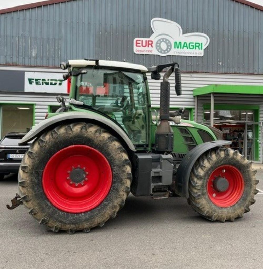 Tracteur FENDT 720 VARIO PROFI - photo slide 1