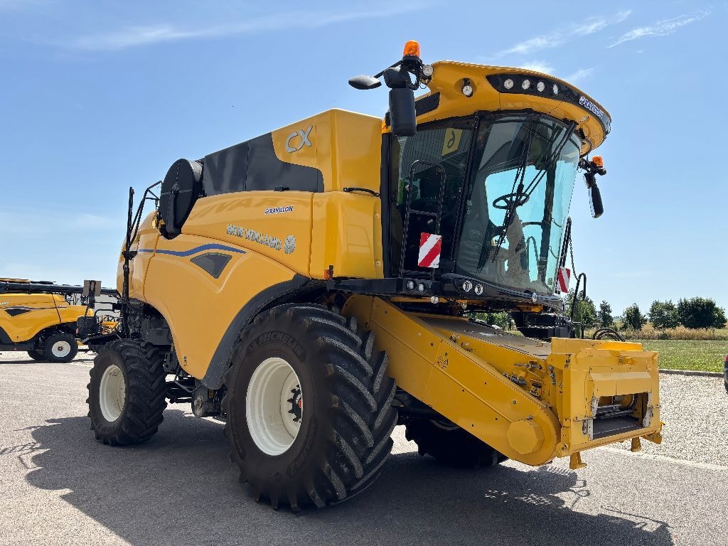 Moissonneuse NEW HOLLAND CX7.90 - photo slide 11