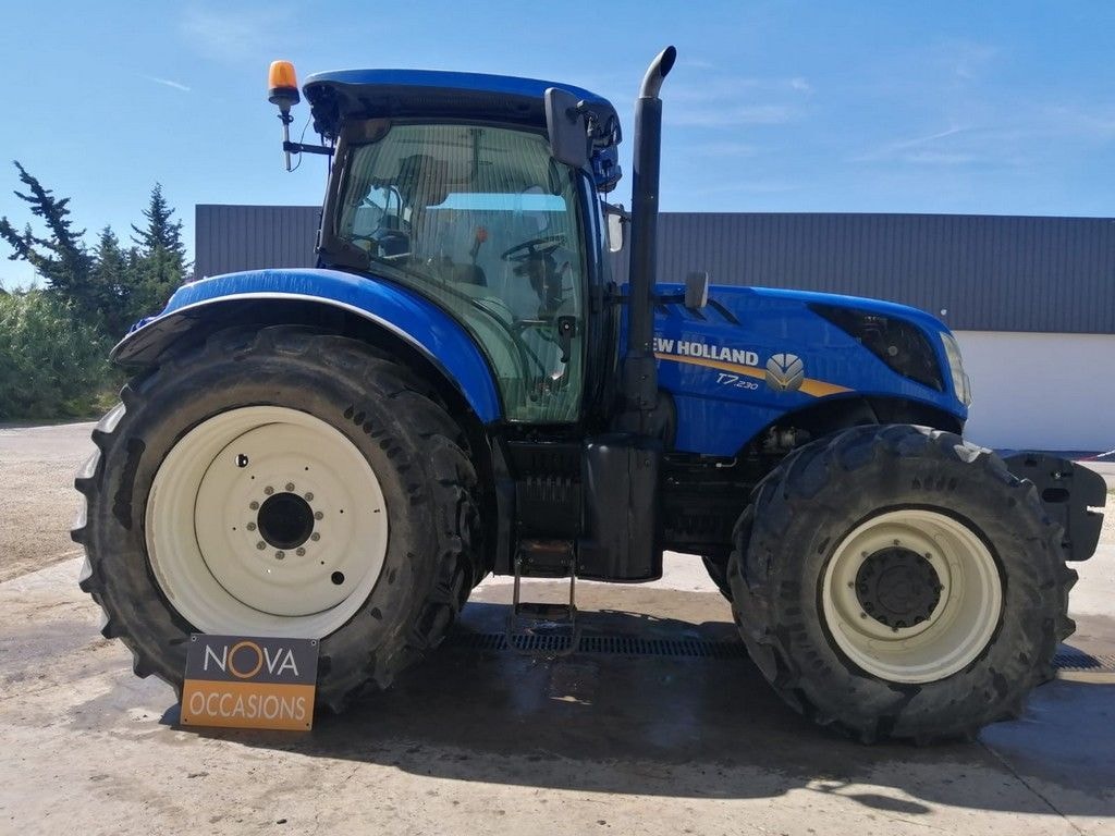 Tracteur NEW HOLLAND T7.230 - photo slide 33