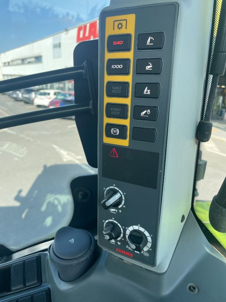 Tracteur CLAAS Axion 800 Cmatic cis + - photo slide 5