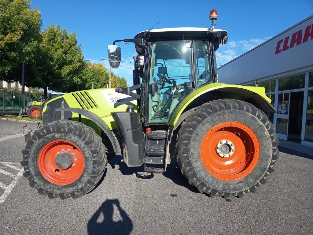 Tracteur CLAAS Arion 640 t4i - photo slide 4