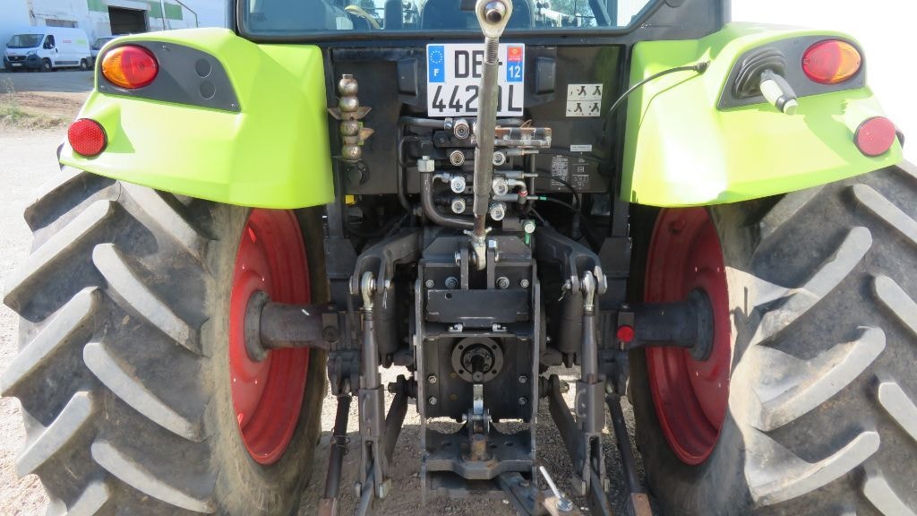 Tracteur chargeur CLAAS AXOS 320 CX  - photo slide 5
