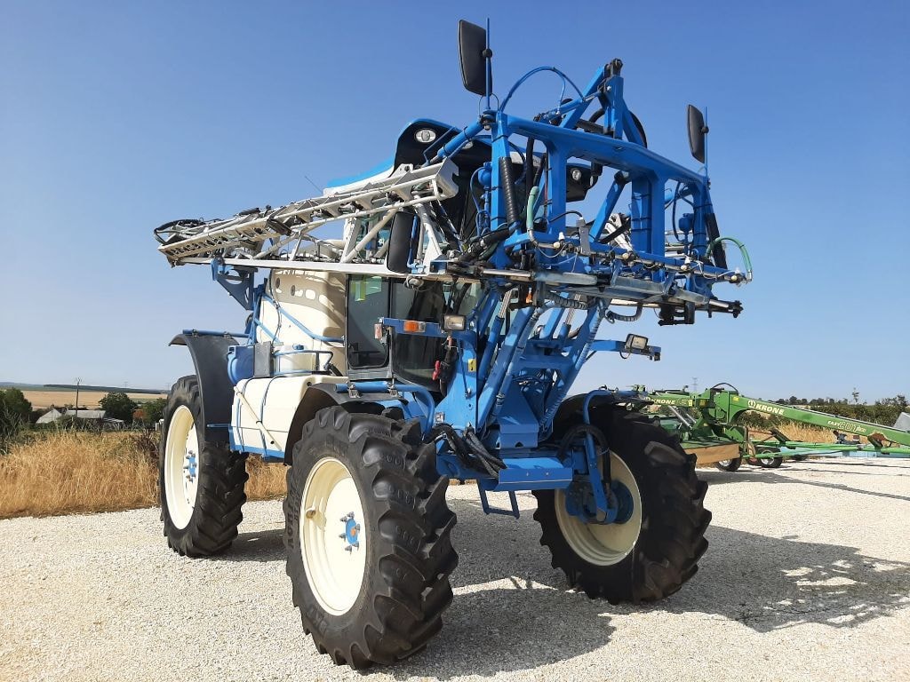 Pulverisateur automoteur MATROT Helios M 24 D - photo slide 16