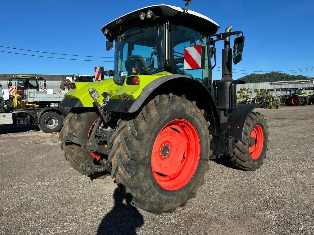Tracteur CLAAS ARION 530 cmatic - photo slide 4