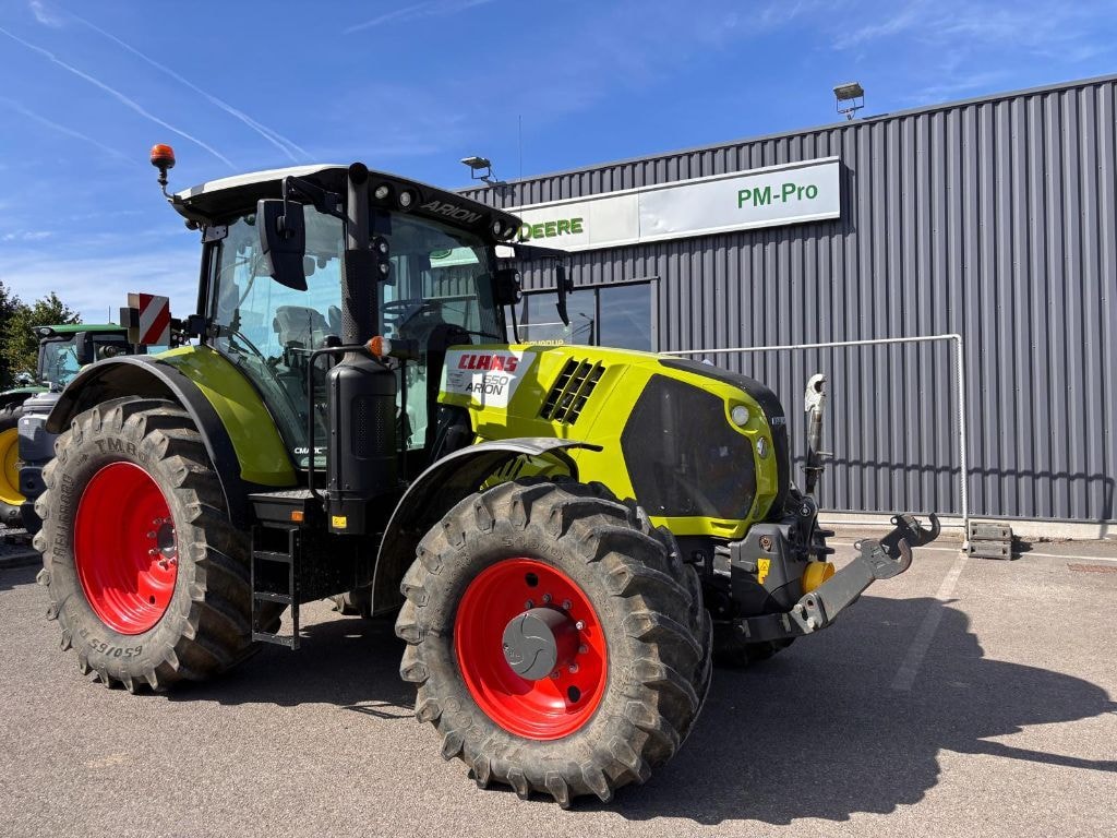 Tracteur CLAAS ARION 650 - photo slide 1