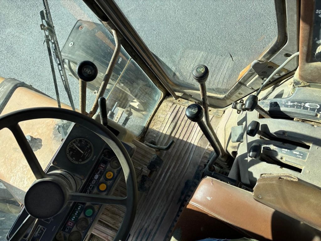 Tracteur RENAULT 103-14 - photo slide 11