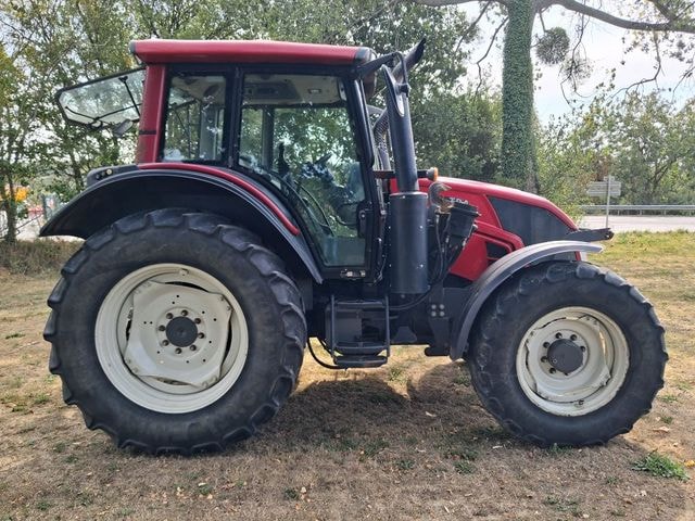 Tracteur chargeur VALTRA N113H3 - photo slide 4