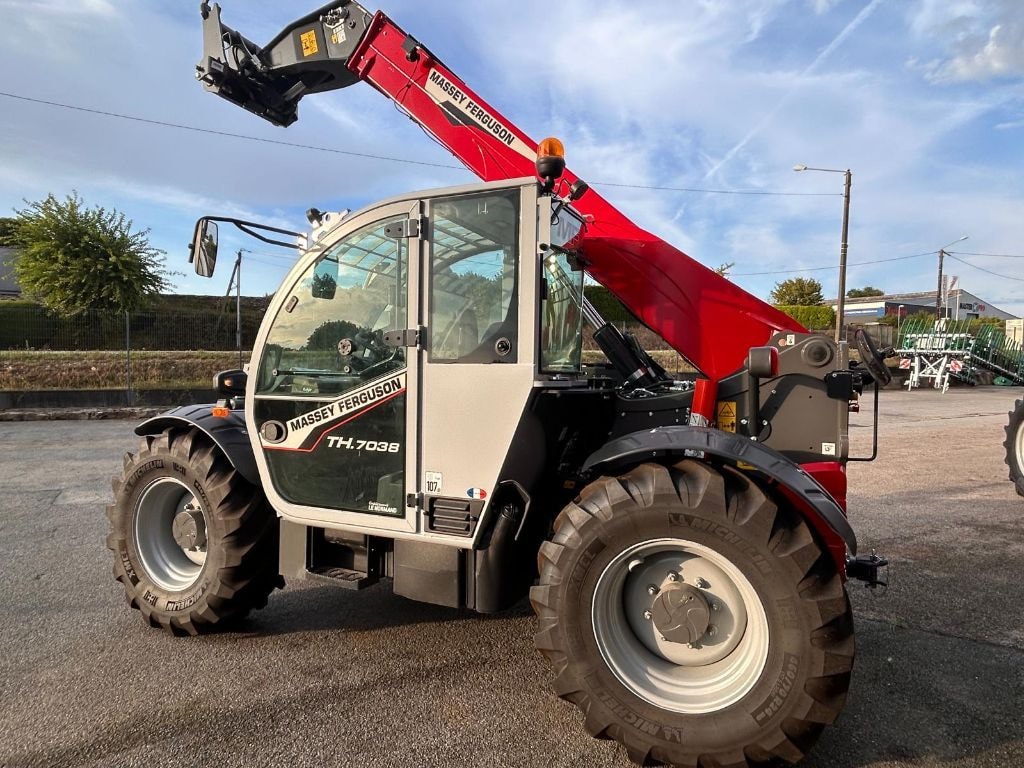 Telescopique MASSEY FERGUSON TH7038 DCT - photo slide 5