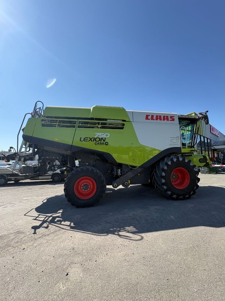 Moissonneuse CLAAS LEXION 750 - photo slide 88