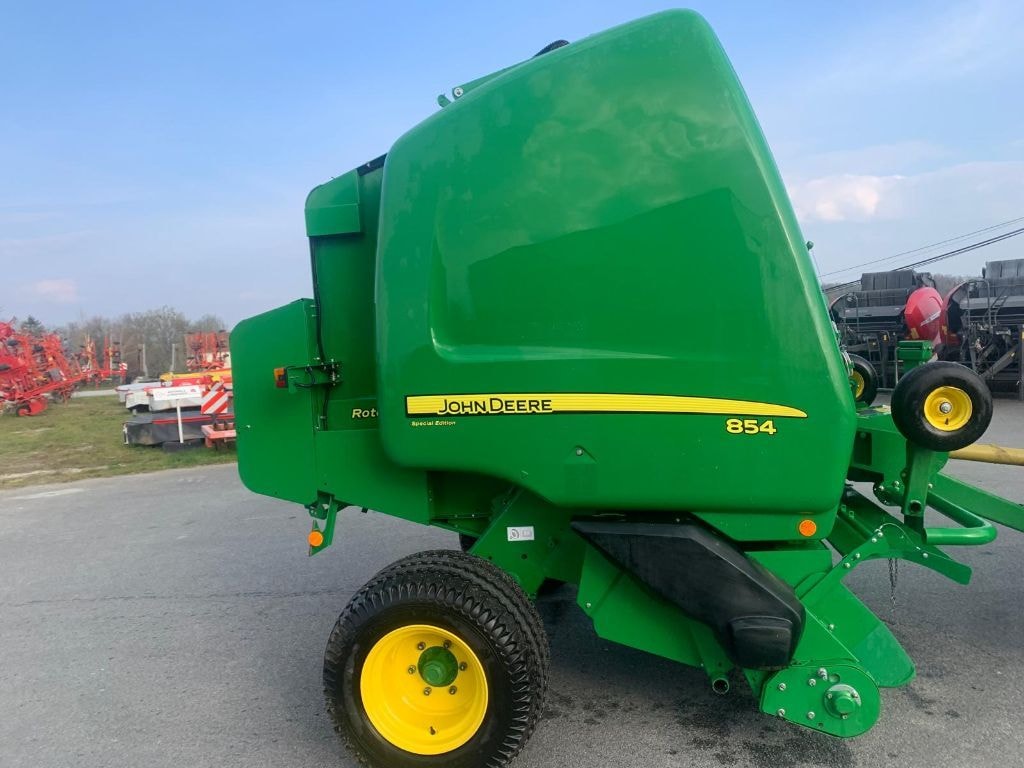 Presse balles rondes JOHN DEERE 854 Spécial Édition pic up 2.20m  - photo slide 6