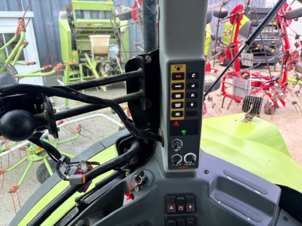 Tracteur CLAAS ARION 650 CEBIS HEXA - photo slide 14