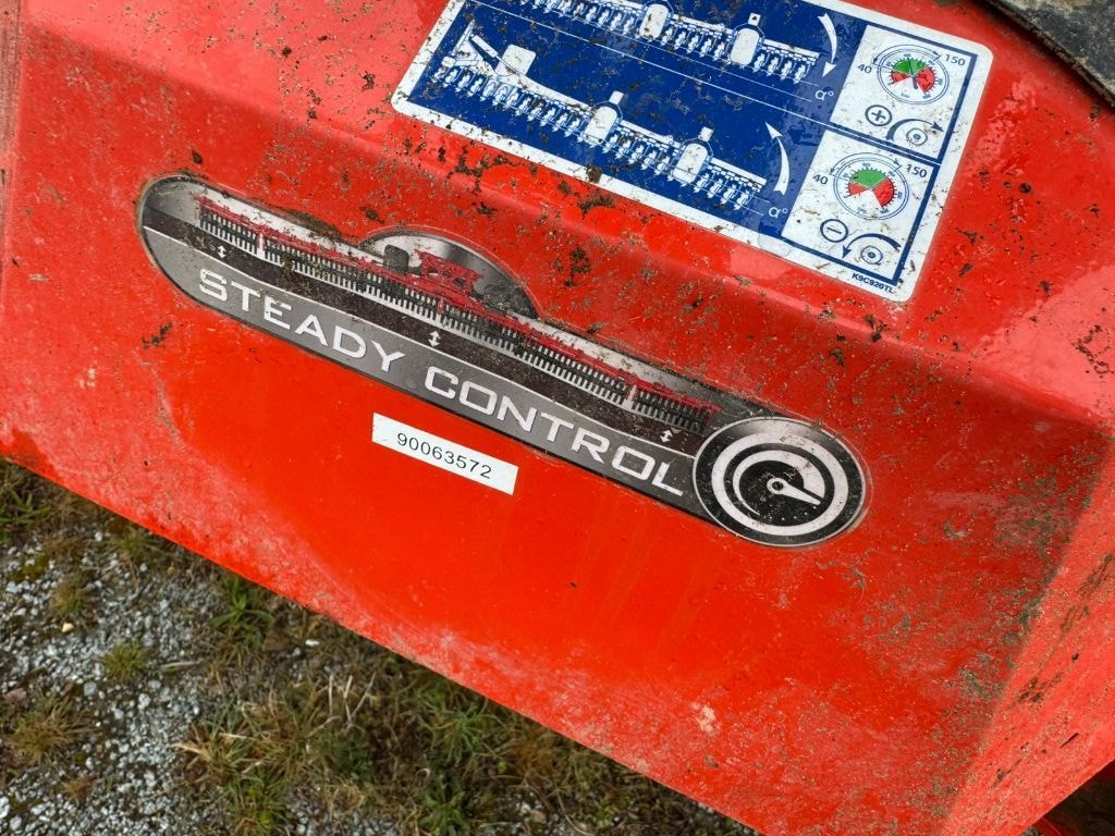 Dechaumeur KUHN Optimer XL 9000 - photo slide 14