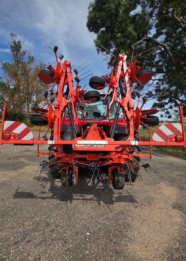 Faneuse KUHN GF8712 - photo slide 16