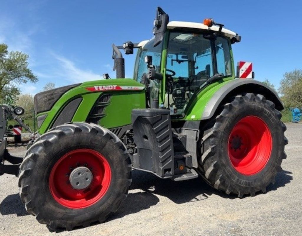 Tracteur FENDT 716 VARIO POWER + - photo slide 1