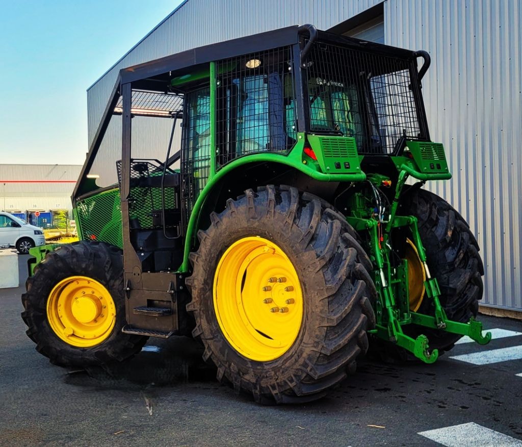 Tracteur forestier JOHN DEERE 6155M - photo slide 4