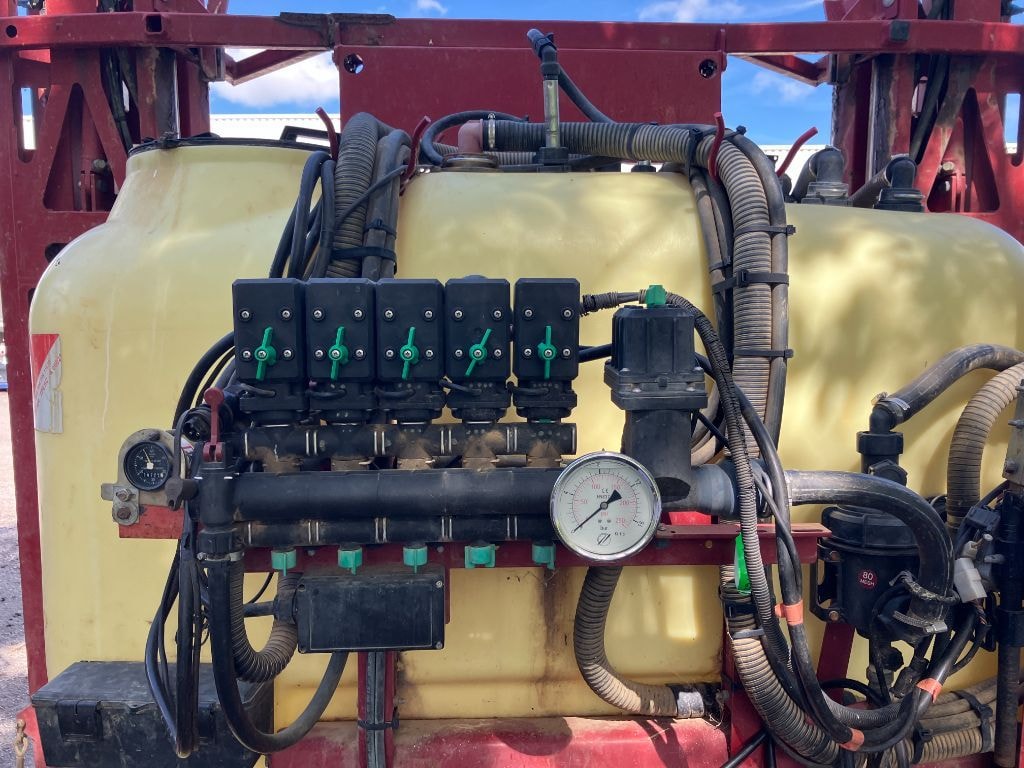 Pulverisateur HARDI MASTER PLUS - photo slide 8
