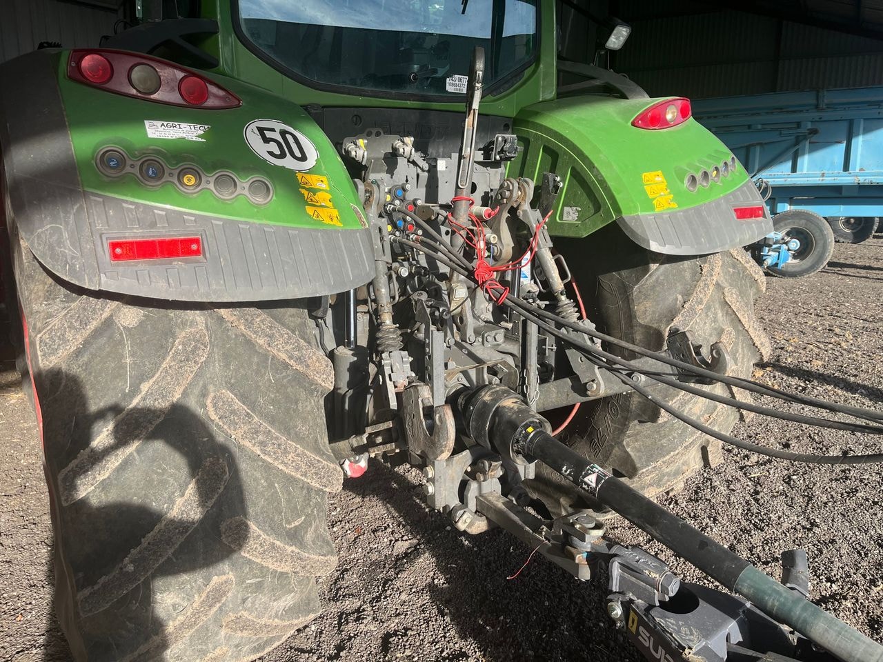 Tracteur FENDT 724 VARIO - photo slide 5