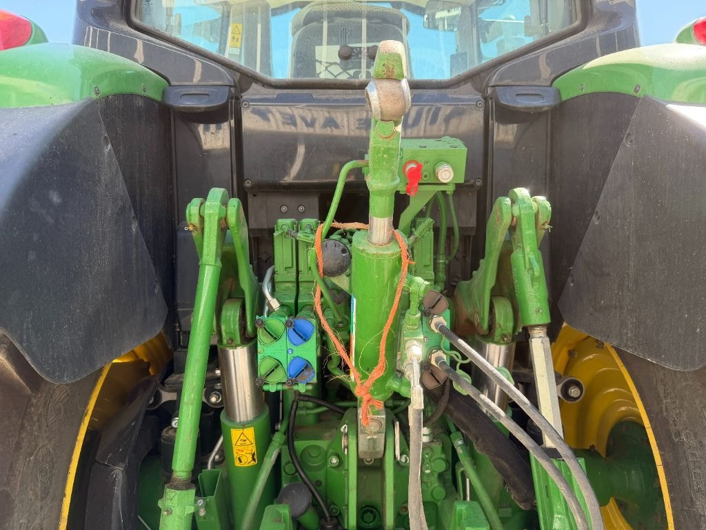 Tracteur JOHN DEERE 6130M - photo slide 11