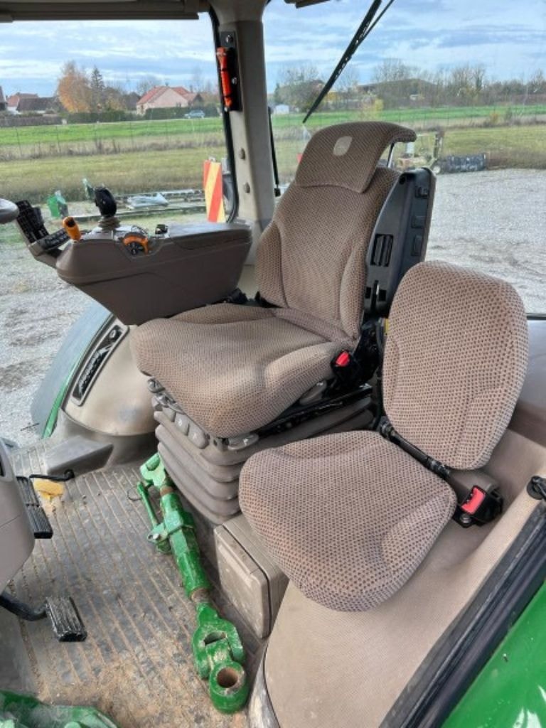 Tracteur JOHN DEERE 8400R - photo slide 9