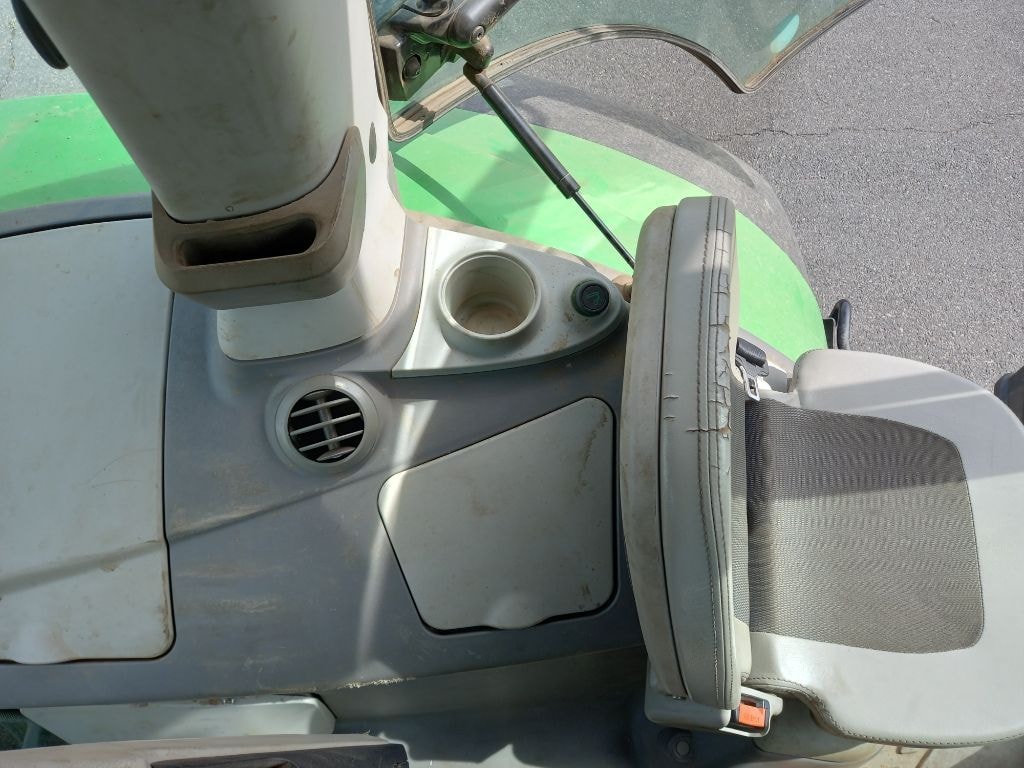 Tracteur DEUTZ FAHR 7250 TTV - photo slide 21