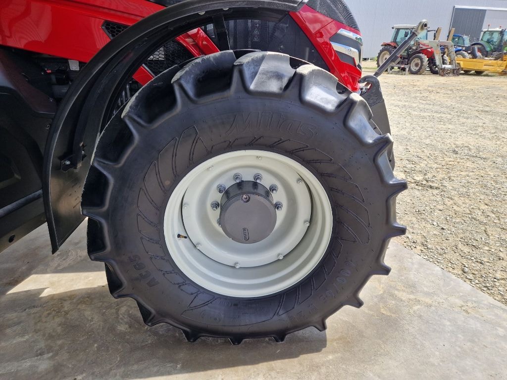 Tracteur VALTRA Q245 - photo slide 16