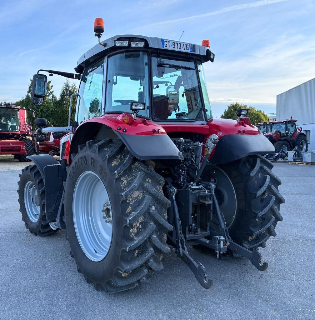Tracteur MASSEY FERGUSON 6S 135 DYNA 6 EFFICIENT - photo slide 4