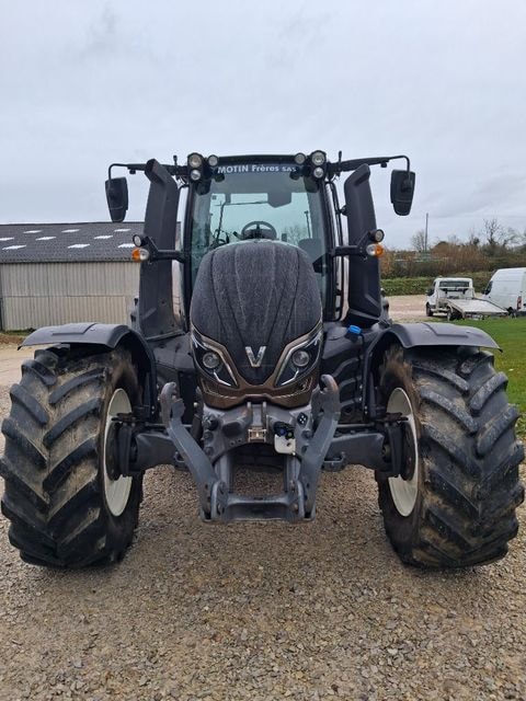 Tracteur VALTRA T174 - photo slide 2