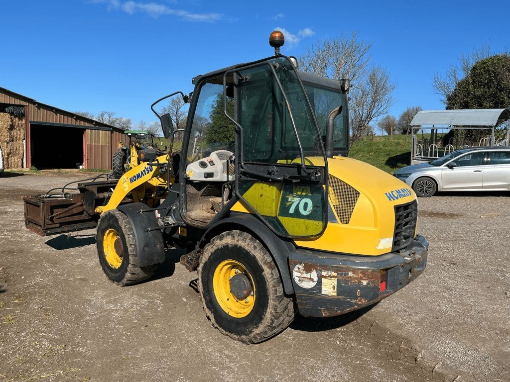 Chargeuse sur pneus KOMATSU WA70-5 - photo slide 3