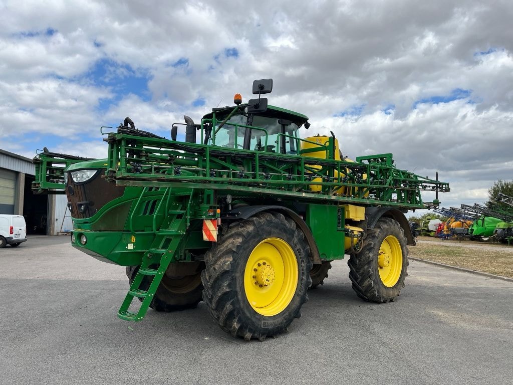 Pulverisateur automoteur JOHN DEERE R4040i - photo slide 1