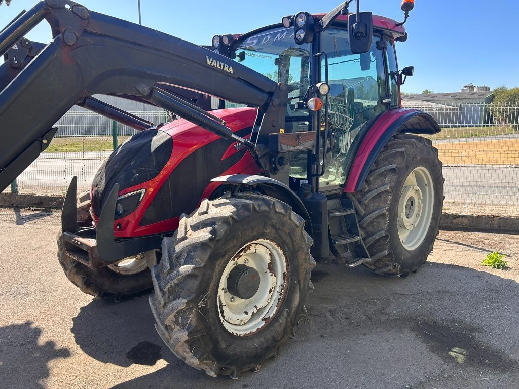 Tracteur chargeur VALTRA A104 Hitech - photo slide 2