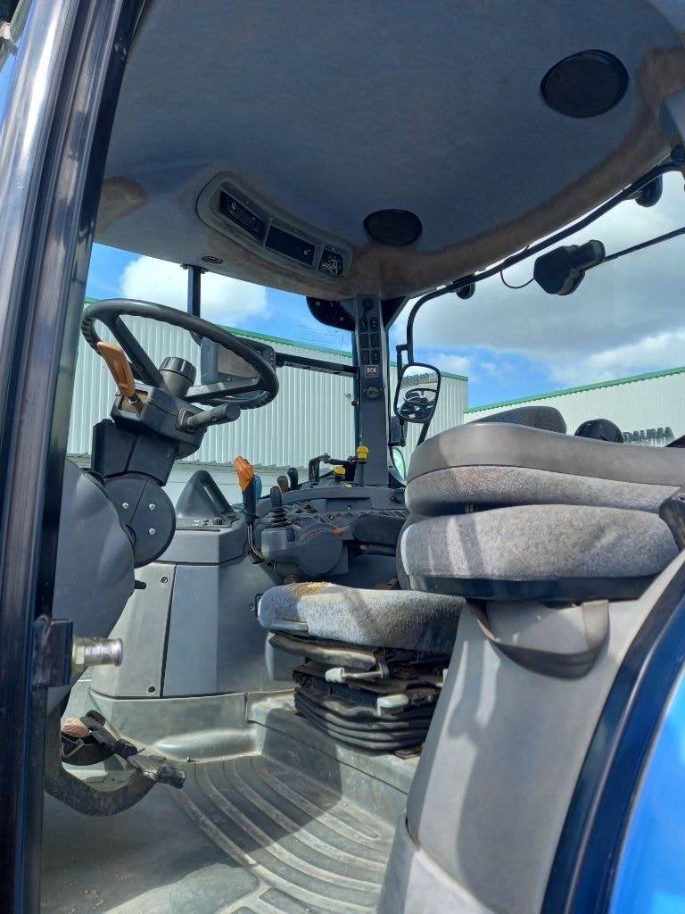 Tracteur NEW HOLLAND T7060 - photo slide 16