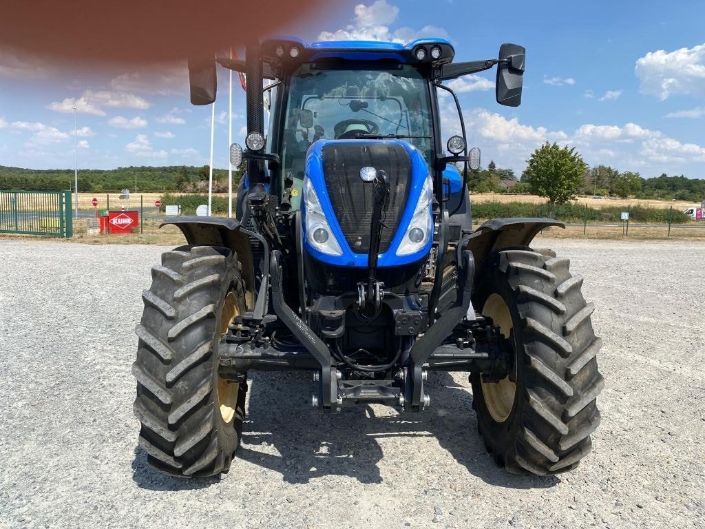 Tracteur NEW HOLLAND T6.145 - photo slide 8