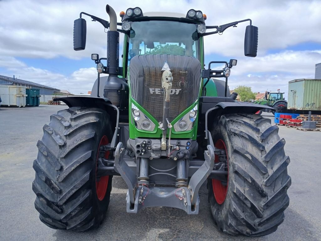 Tracteur FENDT 826 VARIO PROFI + S4 - photo slide 2