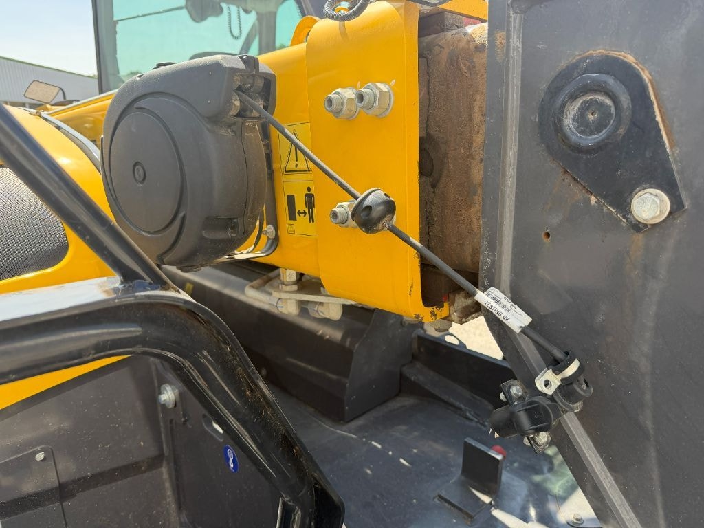 Chariot télescopique NEW HOLLAND TH 6.36         - photo slide 7